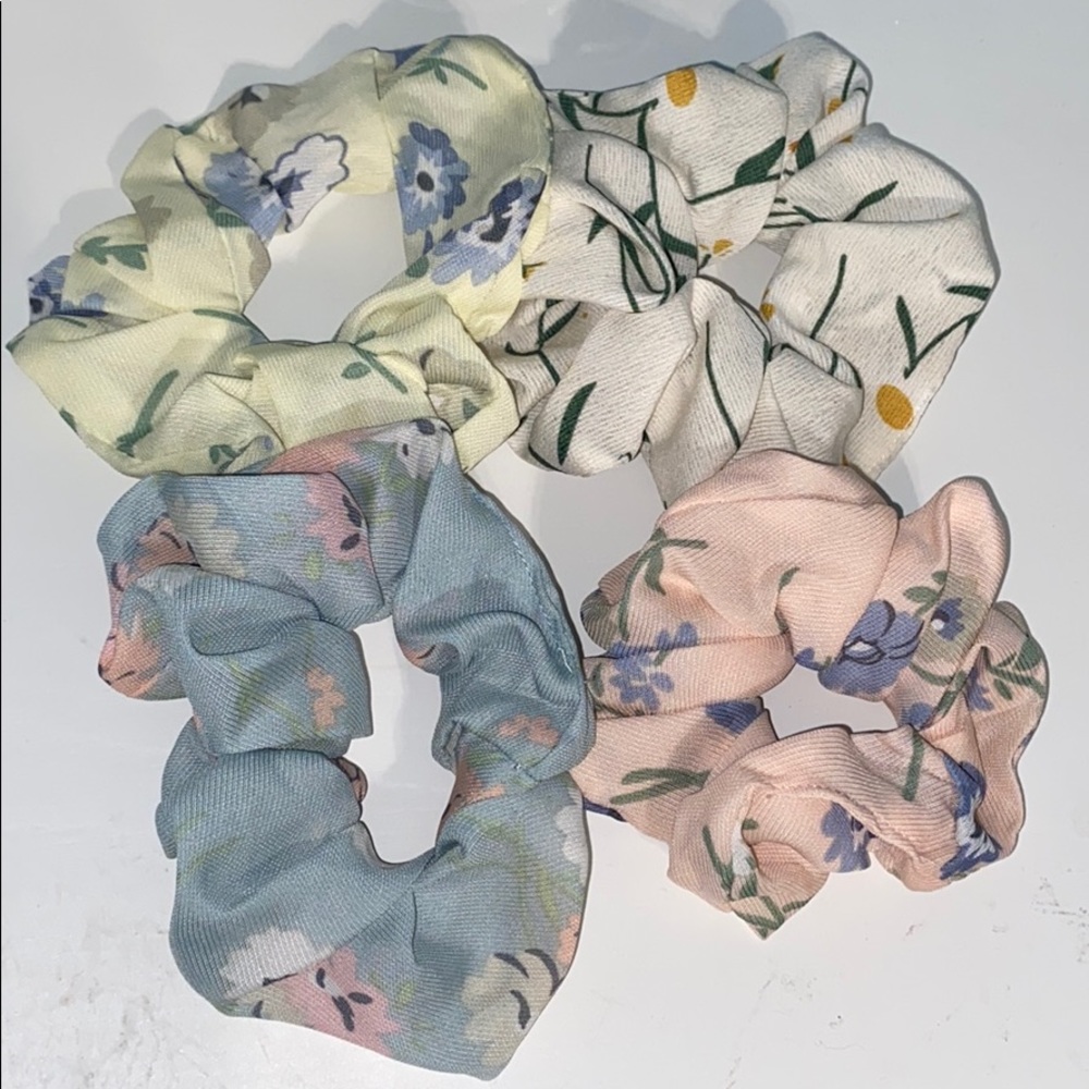 4 Flower Design Spring Summer Scrunchies